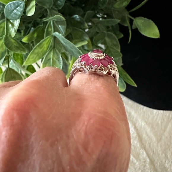 Filigree Scalloped Edge Ruby Ring in Sterling Silver. Size 7.75 - Picture 6 of 10